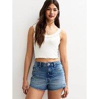 New Look Frayed Hem Denim Shorts - Blue