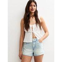 New Look Frayed Hem Denim Shorts - Light Blue