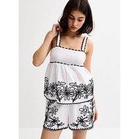 New Look Floral Embroidered Shorts - White