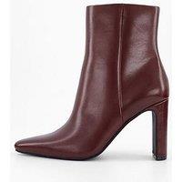 The Very Collection Heeled Boot With Buckle - Red