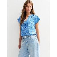 New Look Crepe Flutter Sleeve Printed Shirt - Blue