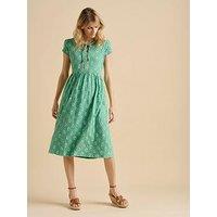 Brakeburn Woodblock Floral Knee Length Dress