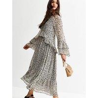 New Look Daisy Print Frilly Trim Chiffon Midi Dress - Cream