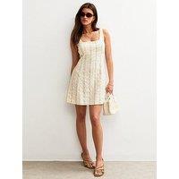 New Look Trudie Ditsy Mini Dress - White
