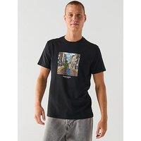 Weekend Offender Exclusive Oasis Berwich Print T-Shirt - Black