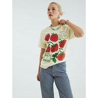 River Island Short Sleeve Sketchy Tomato T-Shirt - Yellow
