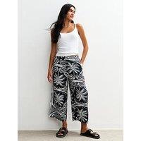 New Look Blue Palm Tree Print Cropped Trousers