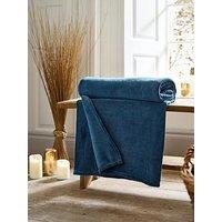 Deyongs Snuggle Touch Throw Festive 140X180Cm