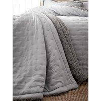 Catherine Lansfield Cosy Nori Sherpa Bedspread