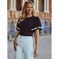Sosandar Black & White Contrast Trim Angel Sleeve Top - Grey