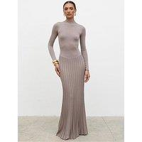 Pretty Lavish Gloria Fine Knit Pleated Maxi Dress