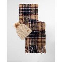 Barbour Saltburn Beanie & Tartan Scarf Gift Set