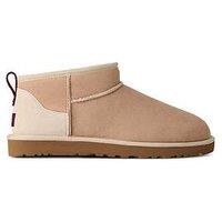 Ugg Men'S Classic Ultra Mini Chukka Boots - Light Beige