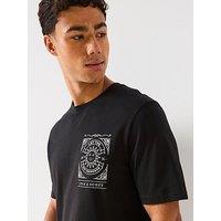 Lyle & Scott Sunshine Inn Graphic Relaxed Fit T-Shirt- Black