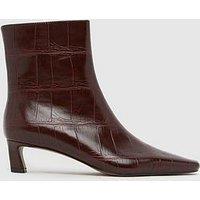 Schuh Bexley Kitten Heel Boot - Red