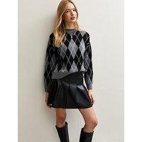 New Look Faux Leather Pleated Mini Skirt - Black