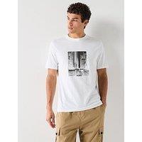 Hugo Street Photo Print T-Shirt - White
