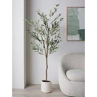 Michelle Keegan Home