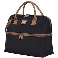 It Luggage Alluring Black Holdall