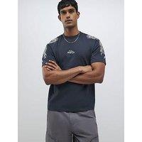 River Island Japanese Dragon Emb T-Shirt - Black