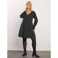 Yours Curve Pleat Front Dress - Black