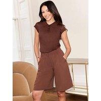 Michelle Keegan Bermuda Short - Brown