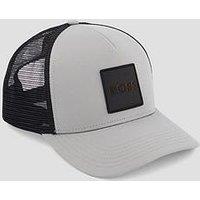 Boss Elliot Patch Logo Trucker Cap - Light Grey