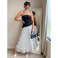 Style Cheat Bandeau Pleat Dress - Black