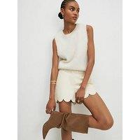 River Island Tailored Pu Scallop Edge Shorts - Cream