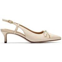 Clarks Zarey Bow Shoes - Cream Leather