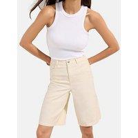 Friends Like These Bermuda Short - Cream