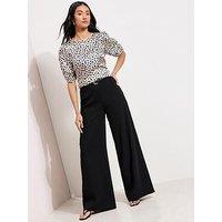 Friends Like These Ruched Puff Sleeve T-Shirt - White