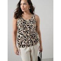 The Very Collection Curve Banded Hem Vest