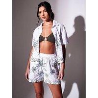 South Beach Embroidered Palm Tree Shorts - White