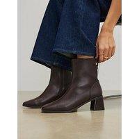 River Island Block Heel Stretch Sock Boot - Brown