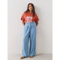 The Very Collection Curve Pleat Detail Wide Leg Jeans - Light Wash