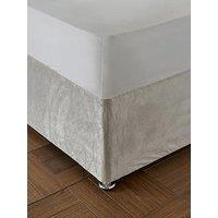 Catherine Lansfield Kingsley Matt Velvet Base Wrap