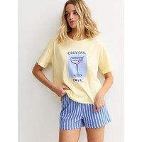 New Look Yellow Cocktail Hour Print T-Shirt And Shorts Pyjama Set - Blue
