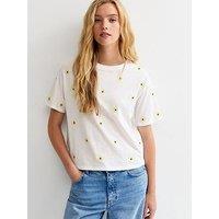 New Look Cotton Boxy Daisy Embroidered T-Shirt - White