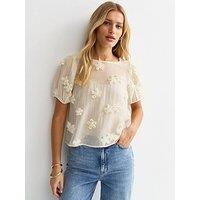 New Look Sheer Floral Appliqu&Eacute; Short Sleeve Blouse - Cream