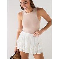 Only Laina Loose Ruffle Skorts - White