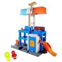 Hot Wheels City Downtown Police Tower Playset & 1:64 Scale Die-Cast Police Toy Car