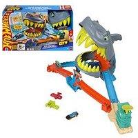 Hot Wheels City Shark Chomp Beach Playset & 1:64 Scale Die-Cast Toy Car