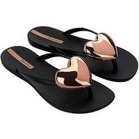 Ipanema Maxi Fashion Heart Hardware Flip Flop - Black