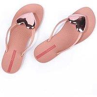 Ipanema Maxi Fashion Heart Hardware Flip Flop - Pink
