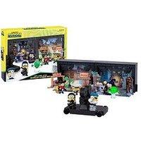 Minions Illuminations Minions & Monsters Backlot Studio Set