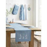 Catherine Lansfield Salcombe Boats Runner