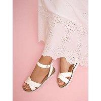 Yours Curve Extra Wide Fit Cross Over Sandals - White