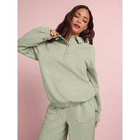 Pixiegirl Petite Collar Sweatshirt