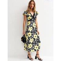 New Look Floral Print Lace Trim Flutter Sleeve Dress - Yellow
